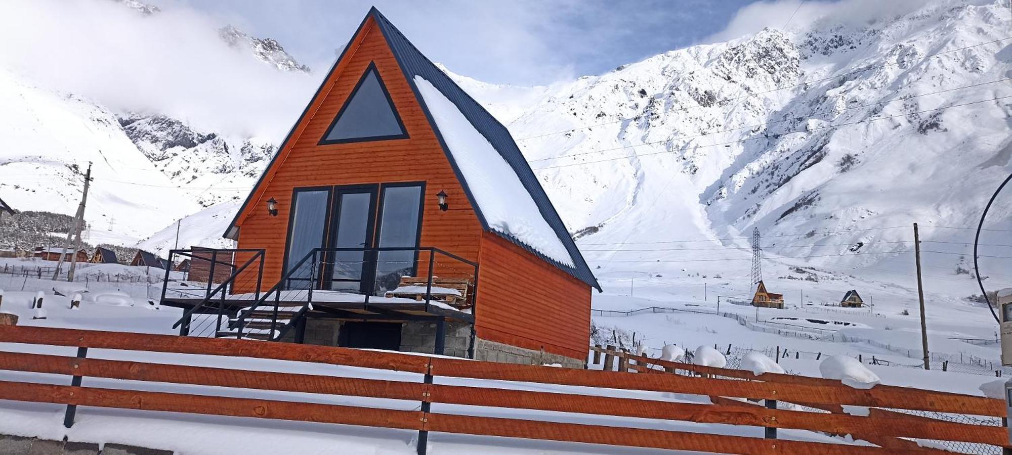 Kazbegi Compass Apartment Room photo